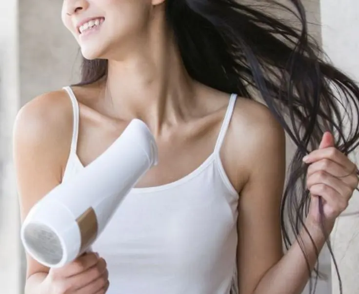 The correct way to use a hair dryer